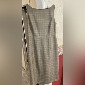 Banana Republic Gray Sleeveless Sheath Dress Crew Neck